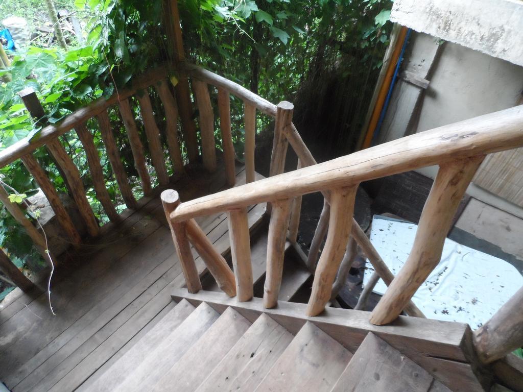 Victoria Guest House And Cottages Puerto Princesa Exterior foto
